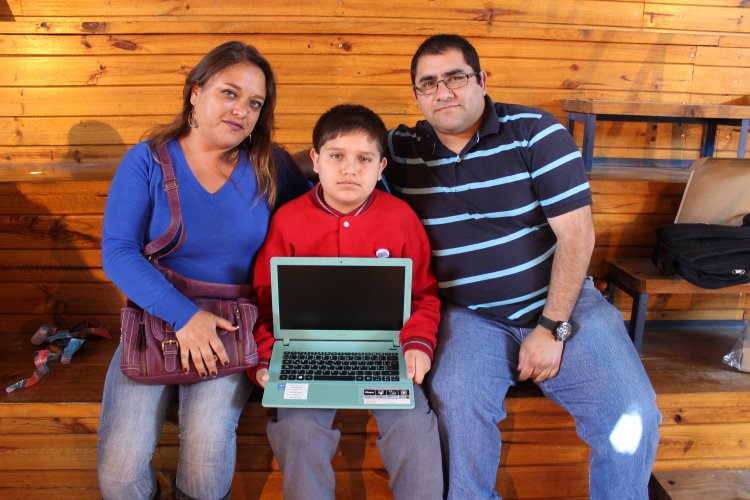 “ME CONECTO PARA APRENDER” OTORGA MAYOR INCLUSIÓN DIGITAL A 792 ESTUDIANTES DE COQUIMBO