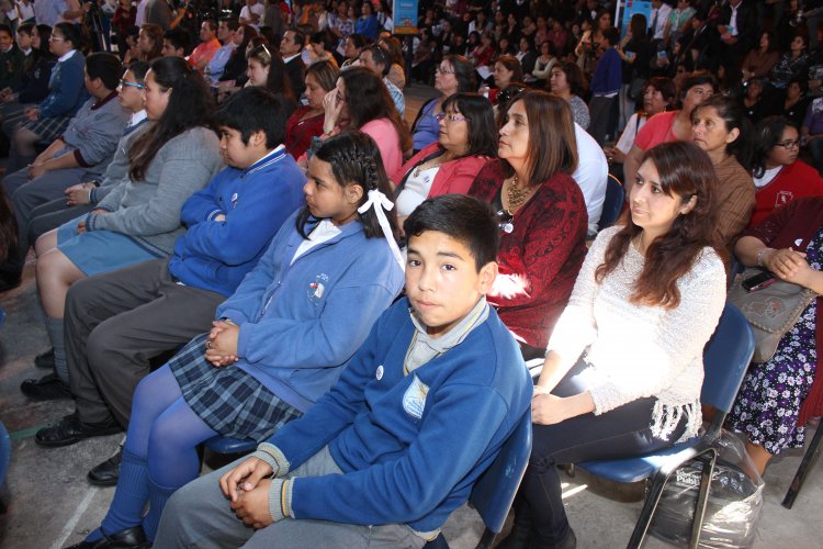“ME CONECTO PARA APRENDER” OTORGA MAYOR INCLUSIÓN DIGITAL A 792 ESTUDIANTES DE COQUIMBO