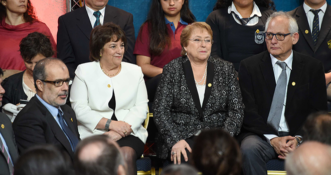 PRESIDENTA BACHELET Y MINISTRA DELPIANO FIRMAN PROYECTO DE LEY QUE CREA EL SISTEMA NACIONAL DE EDUCACIÓN PÚBLICA