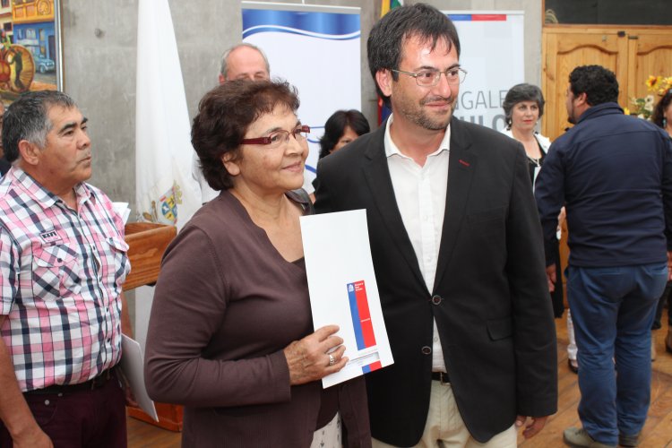 93 FAMILIAS DE COQUIMBO SE CONVIRTIERON EN DUEÑAS DE “UN PEDACITO DE CHILE”