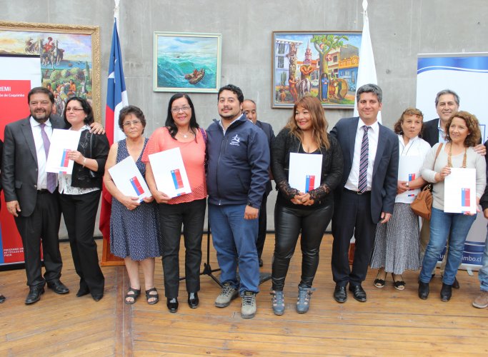93 FAMILIAS DE COQUIMBO SE CONVIRTIERON EN DUEÑAS DE “UN PEDACITO DE CHILE”
