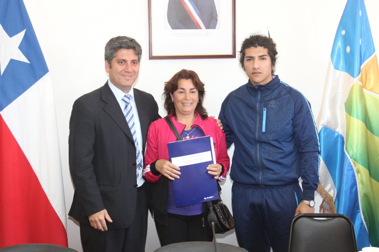 GOBIERNO FINANCIA PROYECTOS DE EQUIPAMIENTO DE AGRUPACIONES DEPORTIVAS DE LA SERENA