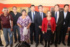 VECINOS DE TONGOY RECIBEN AYUDA DE EMPRESARIOS CHINOS