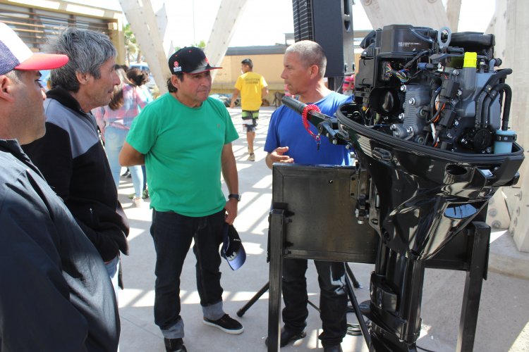 TRAS LA EMERGENCIA ENTREGAN NUEVOS MOTORES PARA RETOMAR ACTIVIDAD EN PEÑUELAS
