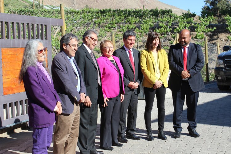 PRESIDENTA BACHELET INAUGURA MODERNO COMPLEJO DEPORTIVO PARA PISCO ELQUI
