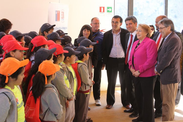 PRESIDENTA BACHELET INAUGURA MODERNO COMPLEJO DEPORTIVO PARA PISCO ELQUI
