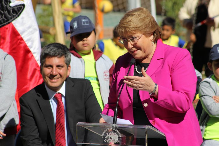 PRESIDENTA BACHELET INAUGURA MODERNO COMPLEJO DEPORTIVO PARA PISCO ELQUI