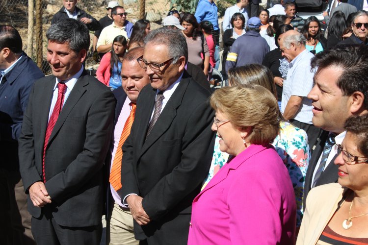 PRESIDENTA BACHELET INAUGURA MODERNO COMPLEJO DEPORTIVO PARA PISCO ELQUI