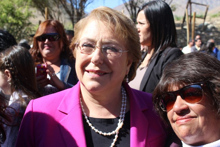 PRESIDENTA BACHELET INAUGURA MODERNO COMPLEJO DEPORTIVO PARA PISCO ELQUI