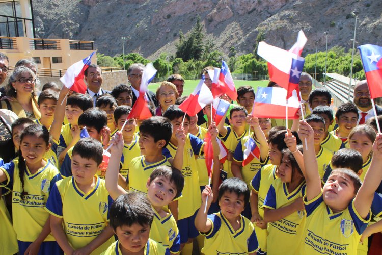 PRESIDENTA BACHELET INAUGURA MODERNO COMPLEJO DEPORTIVO PARA PISCO ELQUI