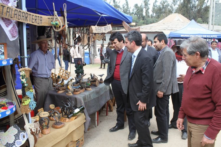 GOBIERNO TRANSFIERE $1900 MILLONES A MUNICIPIOS PARA RECUPERAR INFRAESTRUCTURA DAÑADA POR TERREMOTO