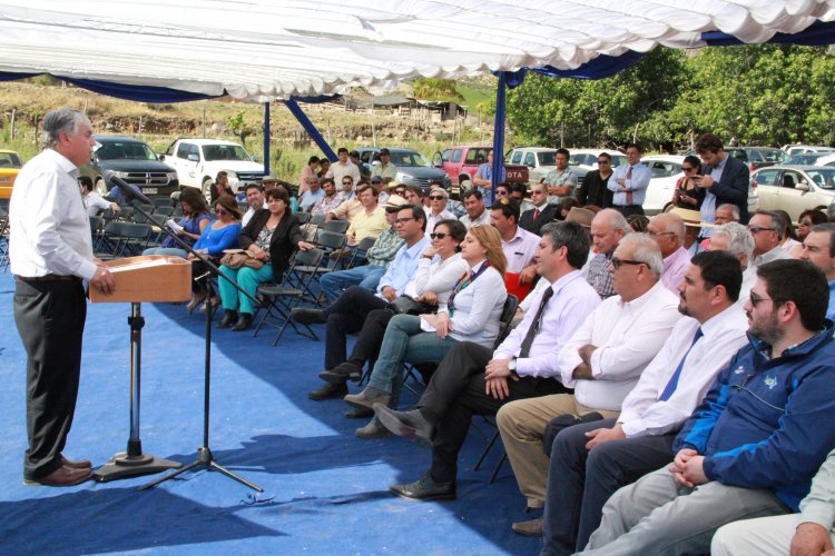 GOBIERNO ENTREGA BONIFICACIONES POR MÁS DE $560 MILLONES A AGRICULTORES AFECTADOS POR TERREMOTO EN COQUIMBO