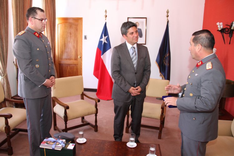 INTENDENTE IBÁÑEZ DESTACA LABOR DE CORONEL PABLO ONETTO AL MANDO DE REGIMIENTO COQUIMBO