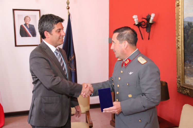 INTENDENTE IBÁÑEZ DESTACA LABOR DE CORONEL PABLO ONETTO AL MANDO DE REGIMIENTO COQUIMBO