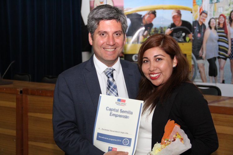 176 EMPRENDEDORES Y MICROEMPRESARIOS REGIONALES RECIBEN RECONOCIMIENTO DE SERCOTEC