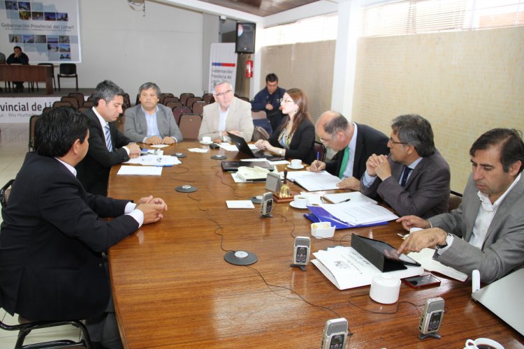 INTENDENTE CLAUDIO IBÁÑEZ EXIGE GARANTIZAR EL ACCESO Y CALIDAD DEL AGUA POTABLE