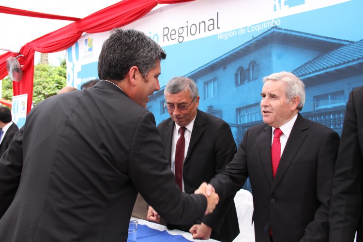 INTENDENTE IBÁÑEZ DESTACA COLABORACIÓN Y APOYO DE CONSEJEROS REGIONALES EN CUENTA PÚBLICA