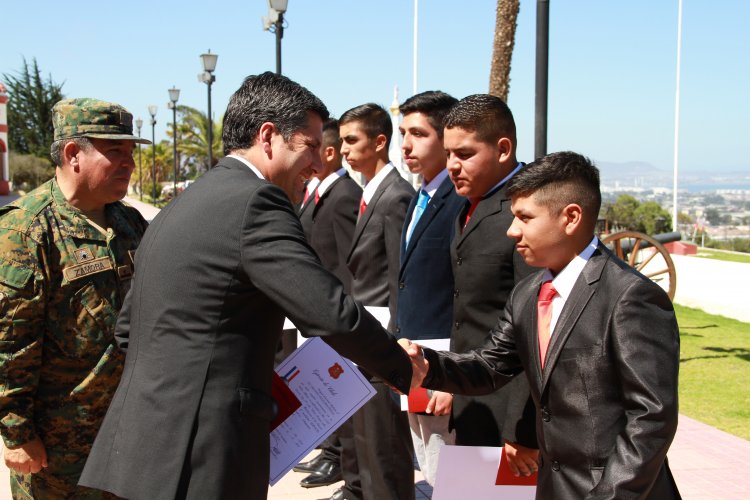 REGIMIENTO COQUIMBO LICENCIA A 184 SOLDADOS CONSCRIPTOS