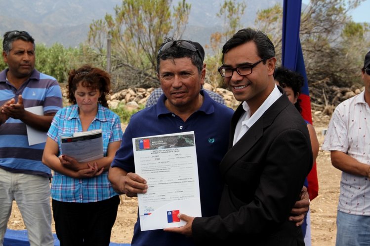 GOBIERNO ENTREGA MÁS DE $330 MILLONES PARA PROYECTOS DE RIEGO DE PEQUEÑOS AGRICULTORES DE LA PROVINCIA DE LIMARÍ