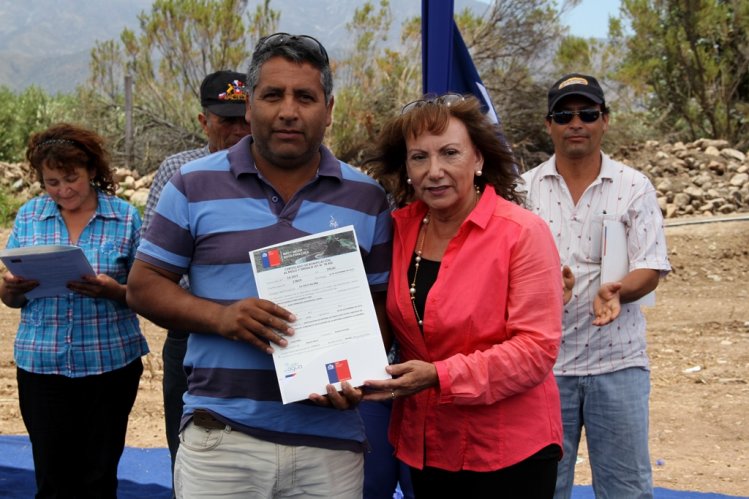 GOBIERNO ENTREGA MÁS DE $330 MILLONES PARA PROYECTOS DE RIEGO DE PEQUEÑOS AGRICULTORES DE LA PROVINCIA DE LIMARÍ