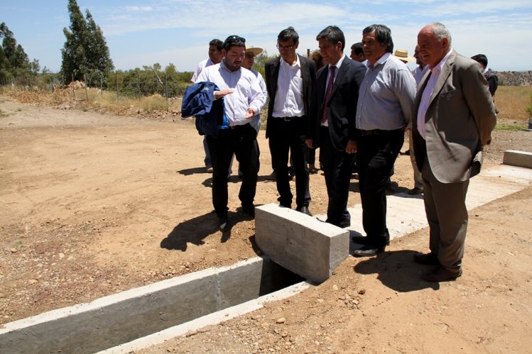 GOBIERNO ENTREGA MÁS DE $330 MILLONES PARA PROYECTOS DE RIEGO DE PEQUEÑOS AGRICULTORES DE LA PROVINCIA DE LIMARÍ