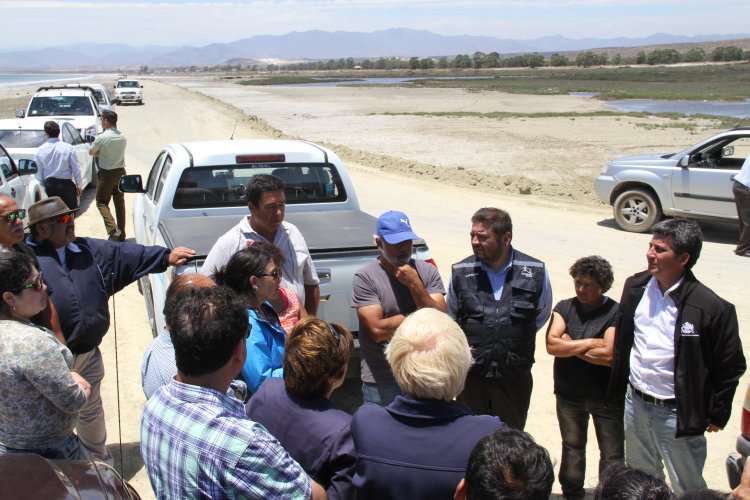 GOBIERNO REAFIRMA COMPROMISO PARA MEJORAR CONECTIVIDAD VIAL ENTRE TONGOY Y PUERTO ALDEA