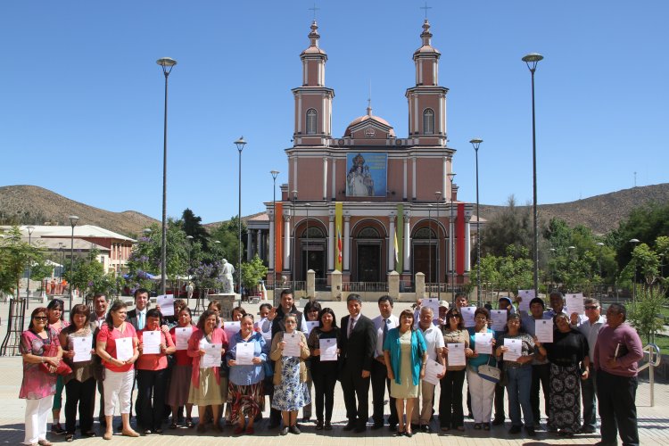 ENTREGAN POR PRIMERA VEZ SUBSIDIOS DE COLECTORES SOLARES PARA LA COMUNA DE ANDACOLLO