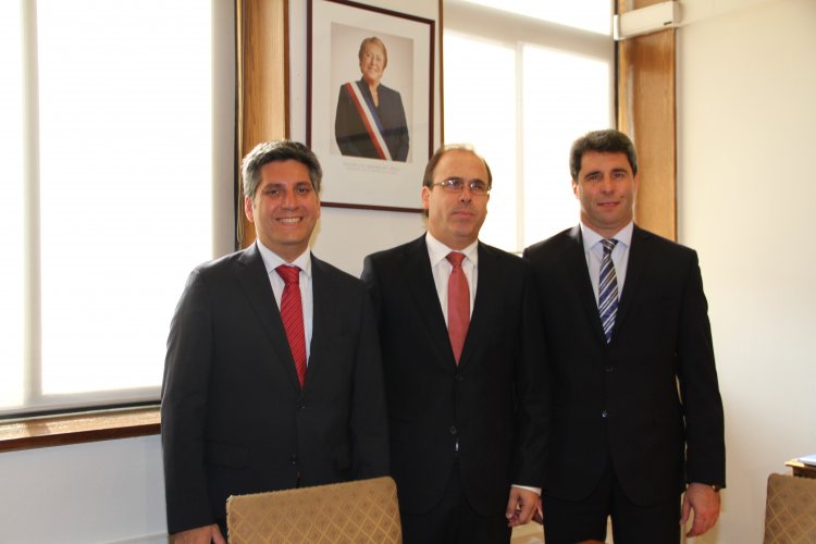 AUTORIDADES DE CHILE CON EL NUEVO GOBERNADOR DE SAN JUAN COMPROMETEN ACELERAR LICITACIÓN DEL TÚNEL AGUA NEGRA