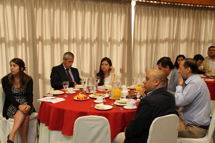 TRABAJADORES PODRÁN ACCEDER A INFORMACIÓN RELEVANTE DEL MERCADO LABORAL GRACIAS A NUEVO SISTEMA DE INFORMACIÓN LABORAL