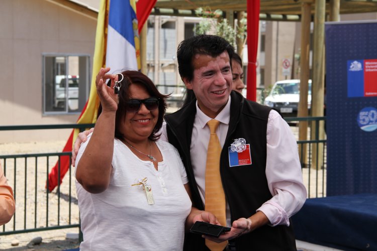 INAUGURAN CONDOMINIO PARA 288 FAMILIAS EN OVALLE TRAS CINCO AÑOS SIN CONSTRUCCIÓN DE VIVIENDAS SOCIALES EN LA COMUNA.