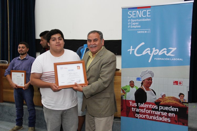 MÁS DE 140 PERSONAS DE LA SERENA Y COQUIMBO SE CERTIFICAN EN DIVERSOS OFICIOS A TRAVÉS DE MÁS CAPAZ