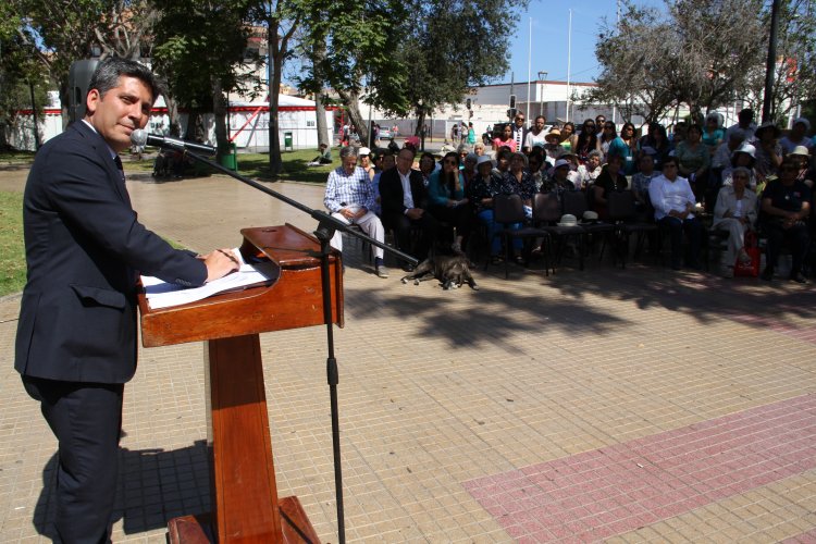 CON GRAN ENTUSIASMO ADULTOS MAYORES DISFRUTAN DE LOS BENEFICIOS DE LA BIODANZA EN LA SERENA
