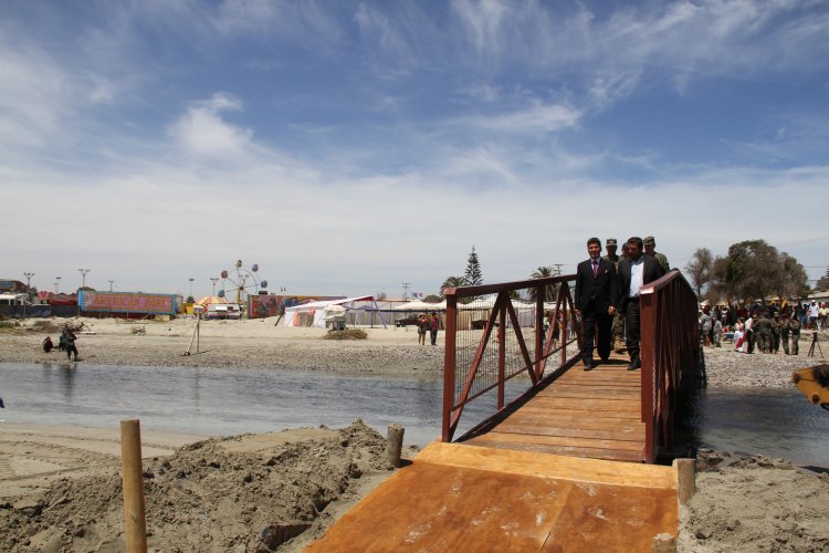 NUEVA PASARELA MEJORA TRÁNSITO DE VECINOS Y TURISTAS EN TONGOY