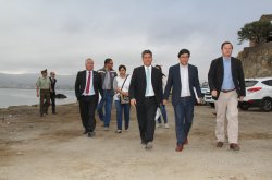 GOBIERNO COMPROMETE ACCIONES PARA EVITAR CONTAMINACIÓN EN BAHÍA DE COQUIMBO