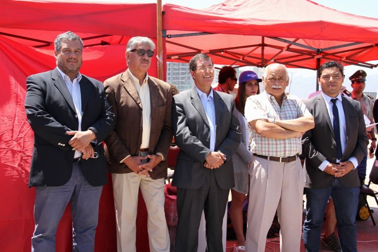 COMPETIDORES INICIAN MARATÓN EXTREMA DE 506 KMS DESDE LA SERENA HACIA SAN JUAN ARGENTINA