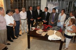 GOBIERNO REGIONAL ENTREGA TRAJES TÍPICOS A CHILENOS RESIDENTES EN SAN JUAN