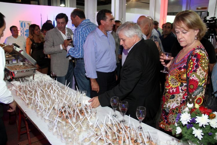 REGIÓN DE COQUIMBO DELEITA A SANJUANINOS CON UNA MUESTRA DE PRODUCTOS TÍPICOS EN UNA NUEVA VERSIÓN DE LA GALA DE SABORES