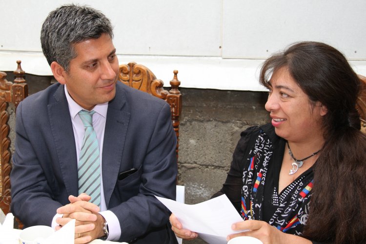 INTENDENTE IBÁÑEZ PRESENTA BENEFICIOS DE APORTE FAMILIAR PERMANENTE