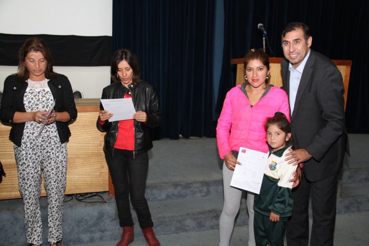 MÁS DE 200 FAMILIAS DE LA SERENA RECIBEN SUBSIDIOS COMO APOYO PARA ADQUIRIR SU CASA PROPIA