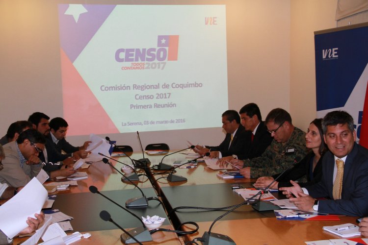 INTENDENTE IBÁÑEZ CONSTITUYE COMISIÓN REGIONAL PARA AFINAR PROCESO DEL CENSO 2017