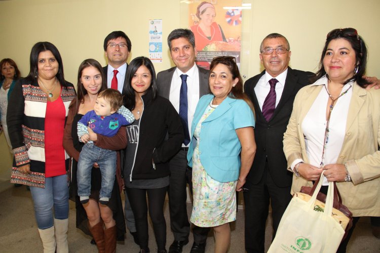 GALERÍA FOTOGRÁFICA: Saludos y reconocimientos en el Día Internacional de La Mujer