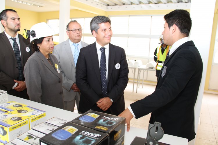 GOBIERNO DA INICIO AL AÑO ESCOLAR PARA ALUMNOS DE EDUCACIÓN TÉCNICO PROFESIONAL