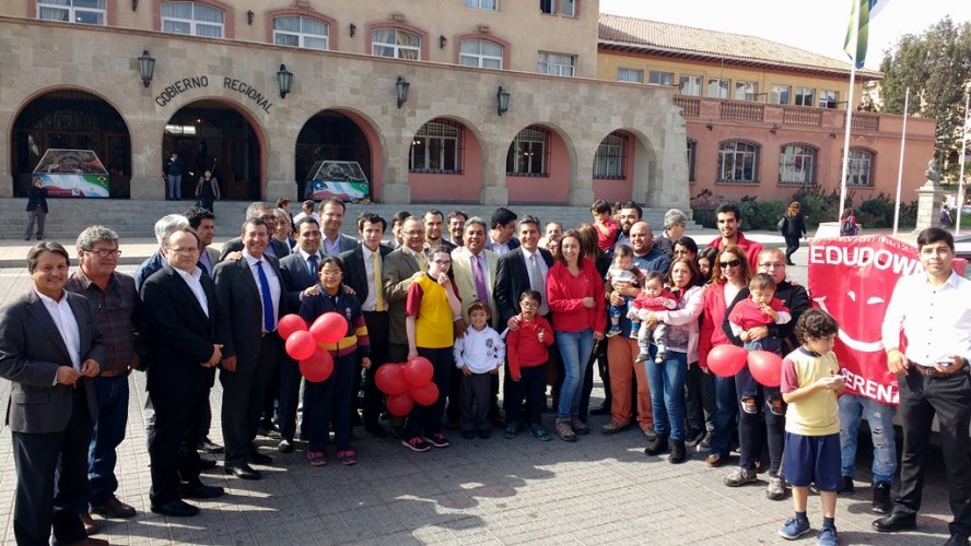 FAMILIARES DE PERSONAS CON SÍNDROME DE DOWN CELEBRAN SU DÍA CON VISITA AL INTENDENTE IBÁÑEZ