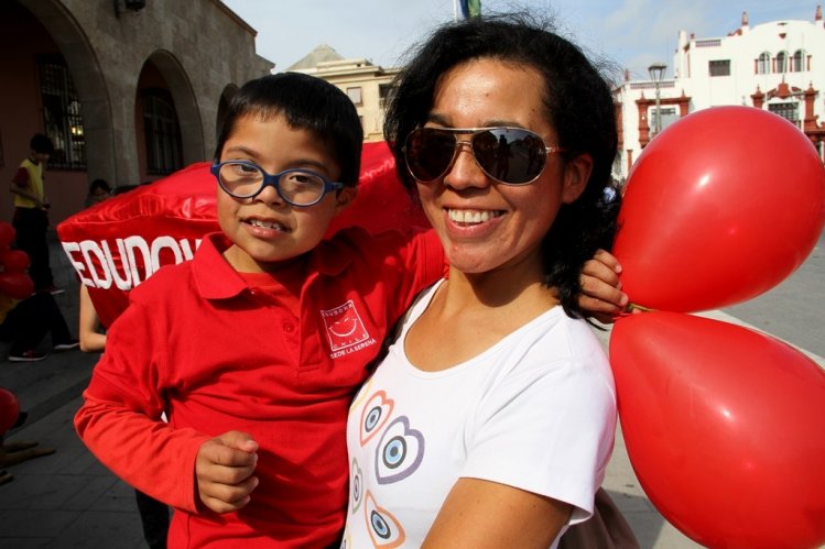 FAMILIARES DE PERSONAS CON SÍNDROME DE DOWN CELEBRAN SU DÍA CON VISITA AL INTENDENTE IBÁÑEZ