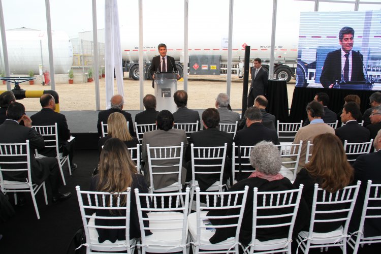 INICIA OPERACIONES LA PRIMERA PLANTA DE DISTRIBUCIÓN DE GAS NATURAL LICUADO POR CAÑERÍA EN LA CONURBACIÓN