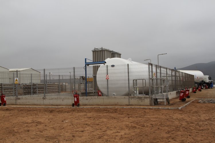 INICIA OPERACIONES LA PRIMERA PLANTA DE DISTRIBUCIÓN DE GAS NATURAL LICUADO POR CAÑERÍA EN LA CONURBACIÓN