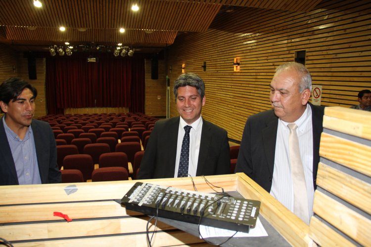 INAUGURAN CENTRO CULTURAL BICENTENARIO DE MONTE PATRIA, EL MÁS GRANDE DE LA REGIÓN