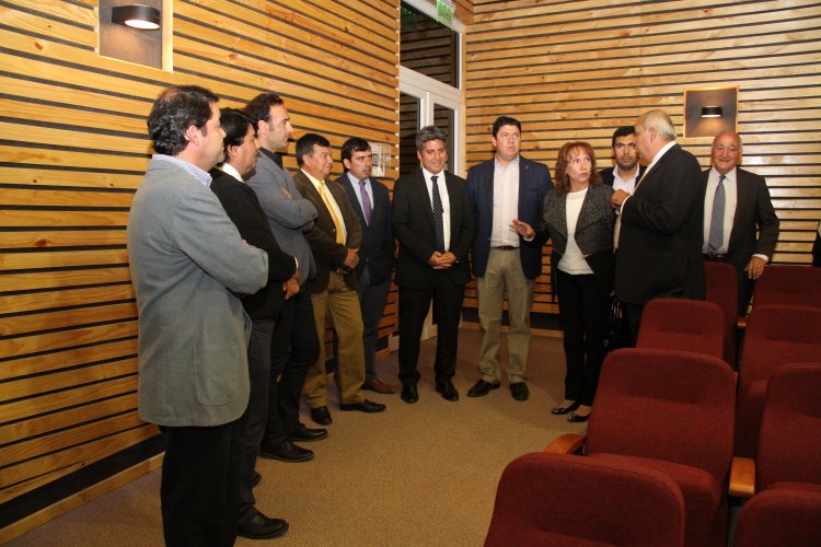 INAUGURAN CENTRO CULTURAL BICENTENARIO DE MONTE PATRIA, EL MÁS GRANDE DE LA REGIÓN