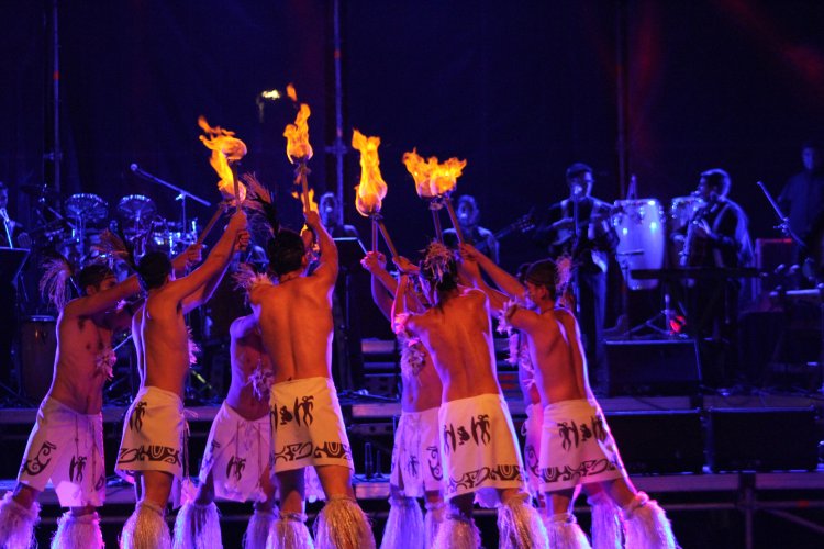 INAUGURAN CENTRO CULTURAL BICENTENARIO DE MONTE PATRIA, EL MÁS GRANDE DE LA REGIÓN