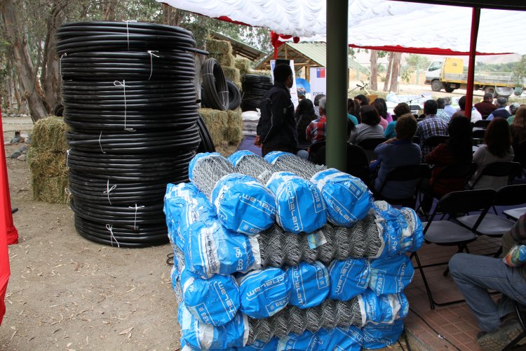 ENTREGAN IMPLEMENTOS PARA PALIAR LA SEQUÍA A 210 FAMILIAS DE ELQUI